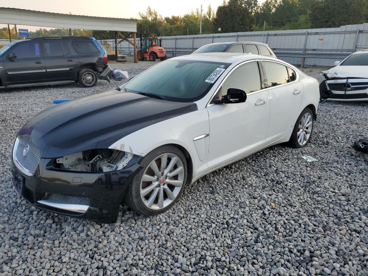 2014 JAGUAR XF