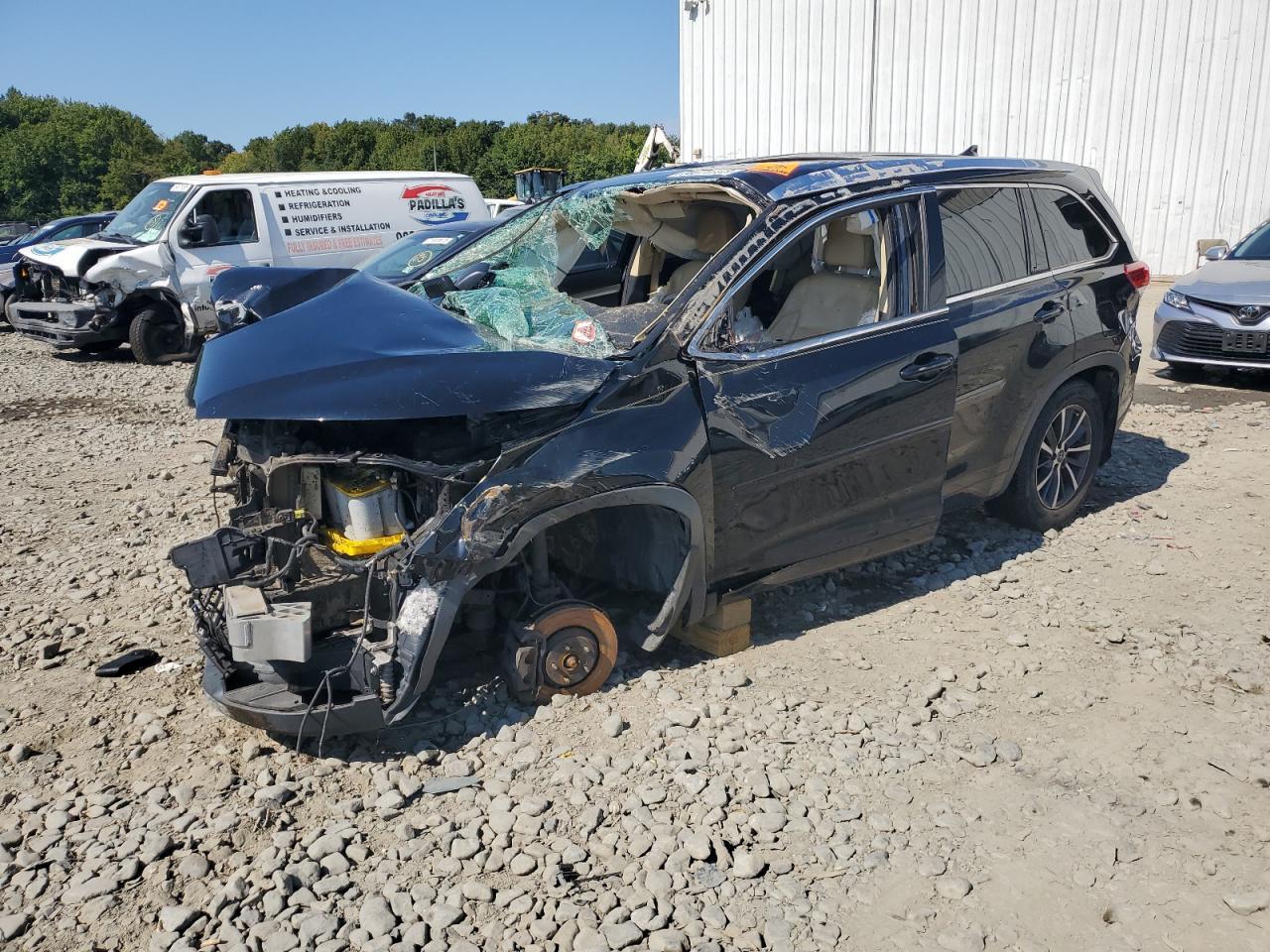 2017 TOYOTA HIGHLANDER