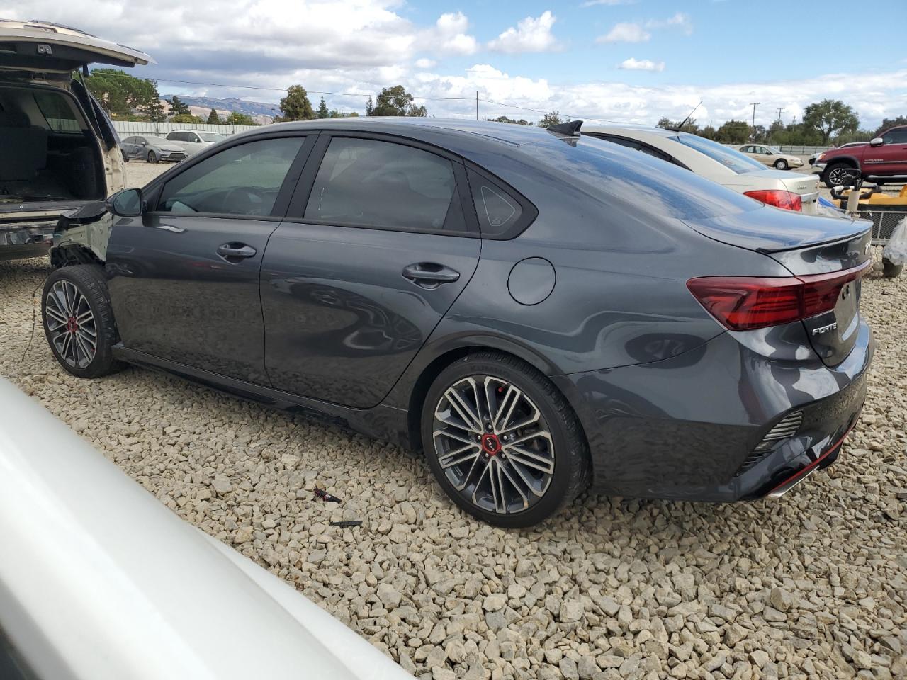 2023 KIA FORTE