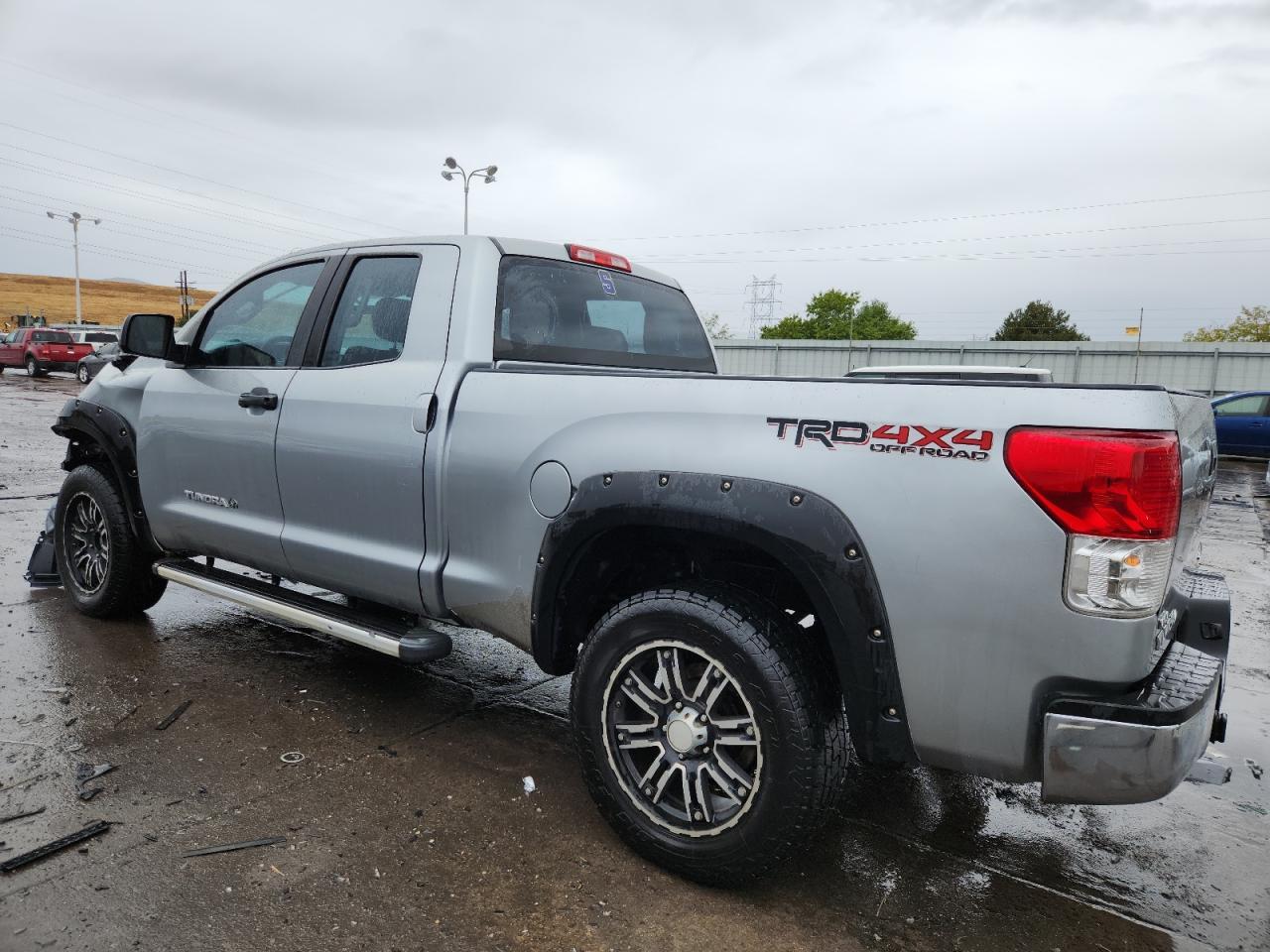 2011 TOYOTA TUNDRA