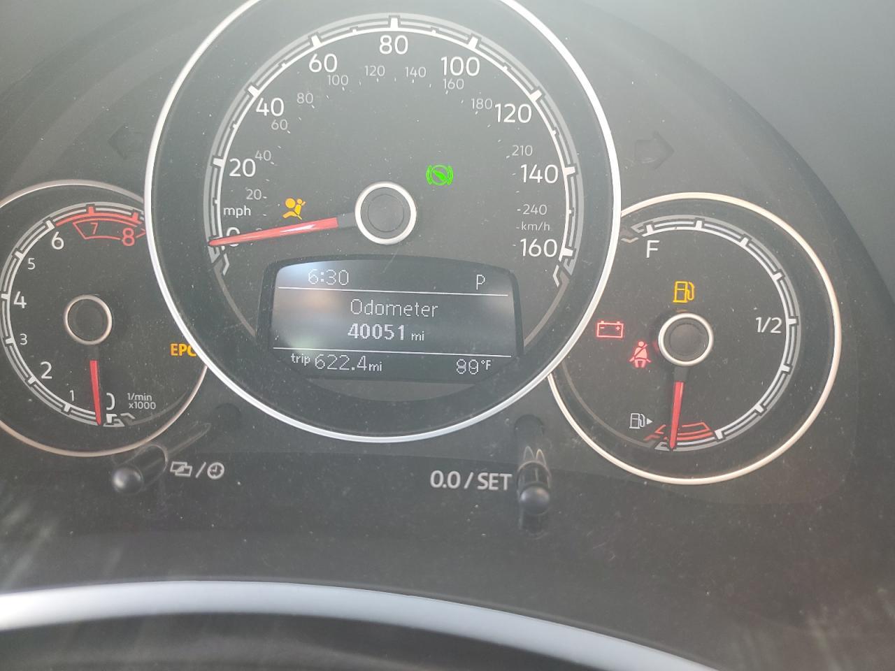 2019 VOLKSWAGEN Beetle