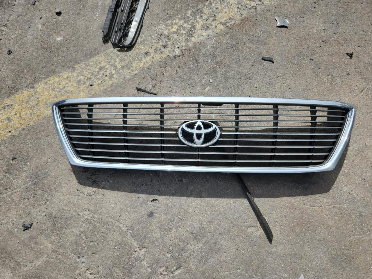 1999 TOYOTA Avalon