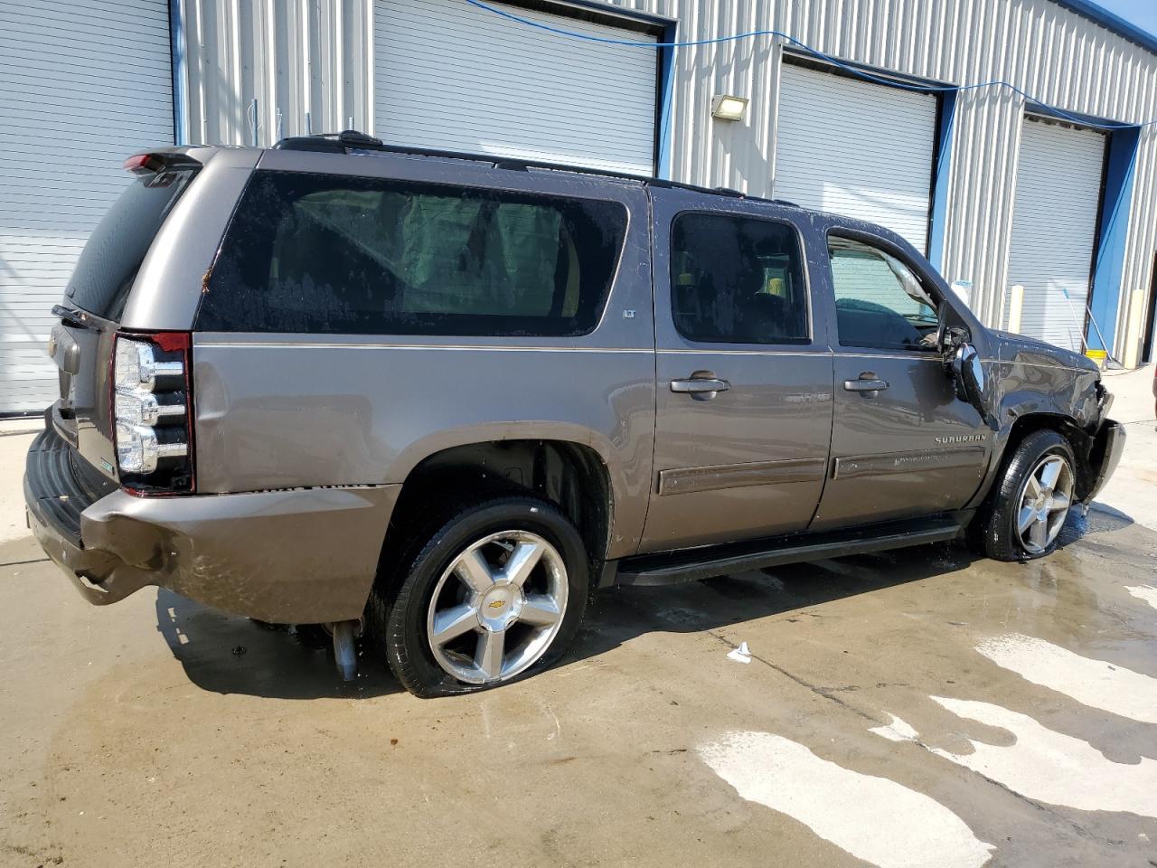 2011 CHEVROLET Suburban