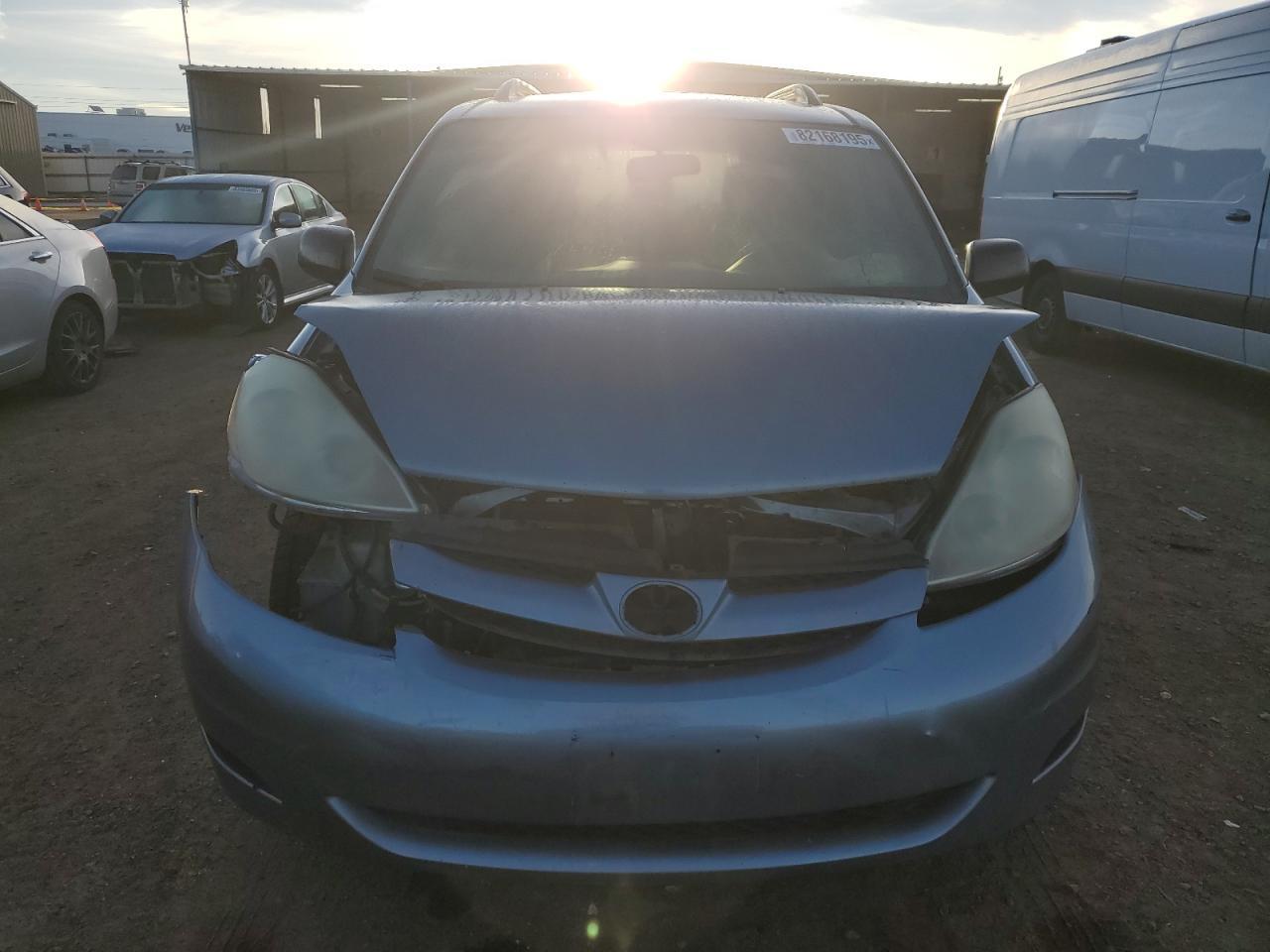 2006 TOYOTA SIENNA