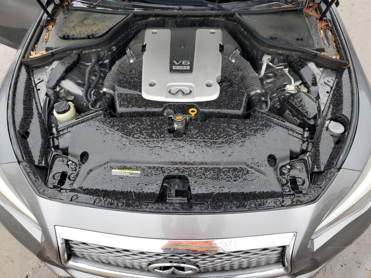 2015 INFINITI Q50