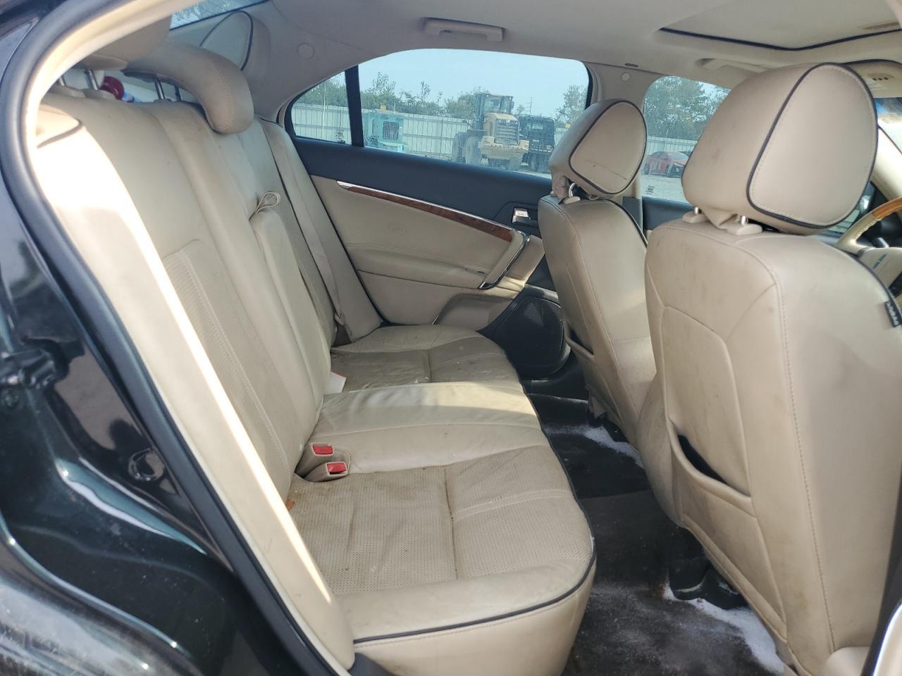 2011 LINCOLN MKZ