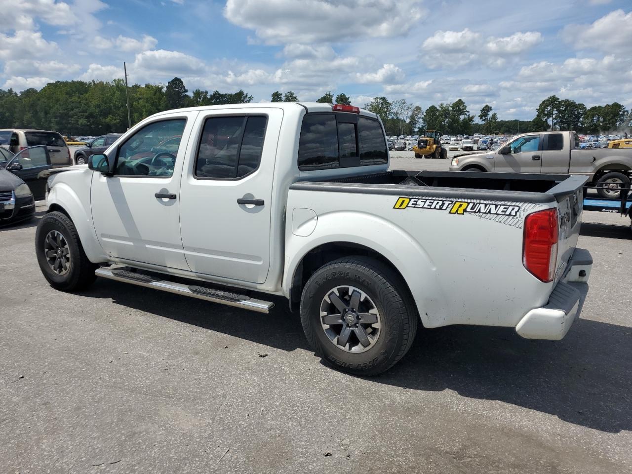 2015 NISSAN Frontier