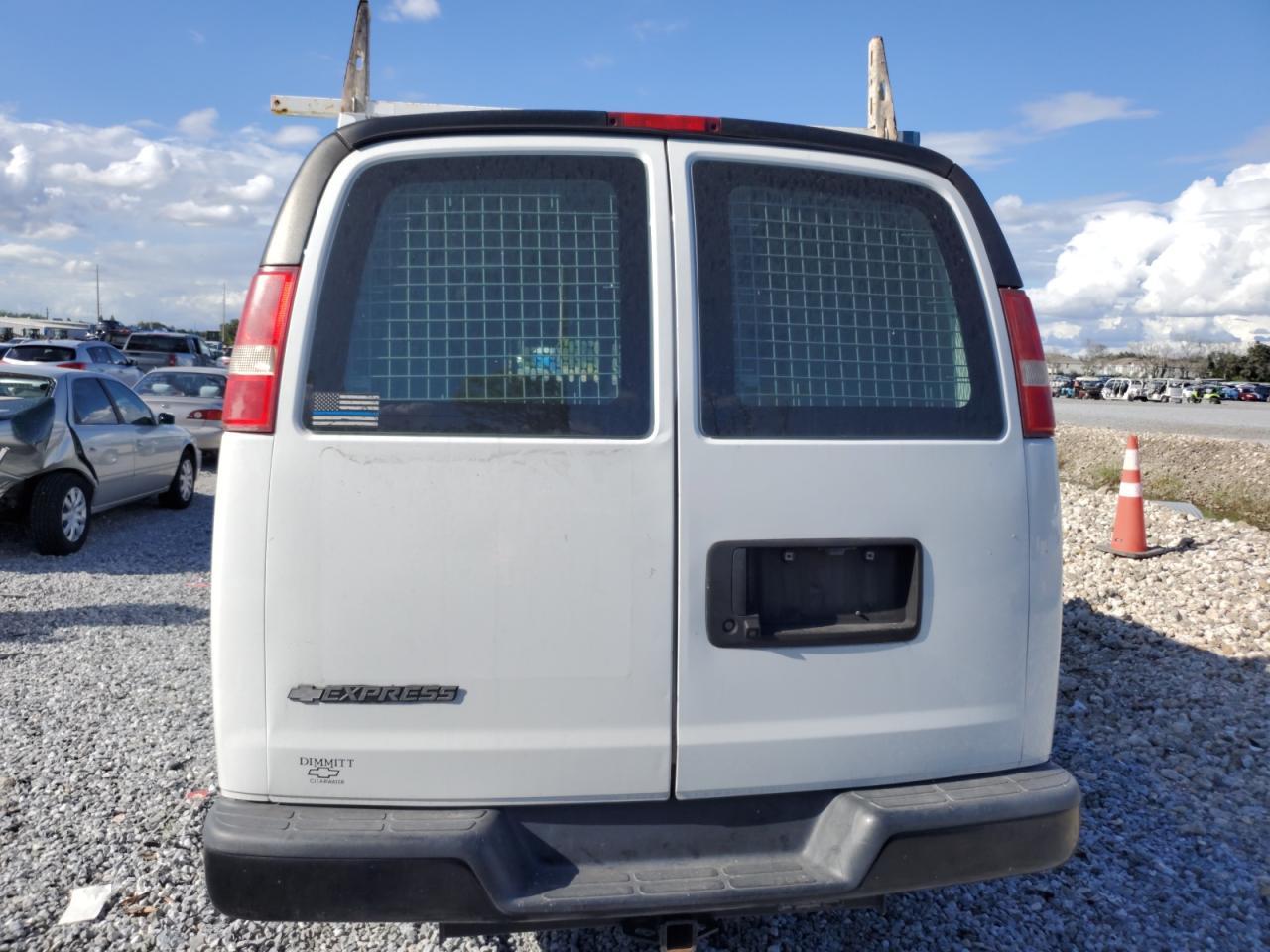2017 CHEVROLET EXPRESS 2500