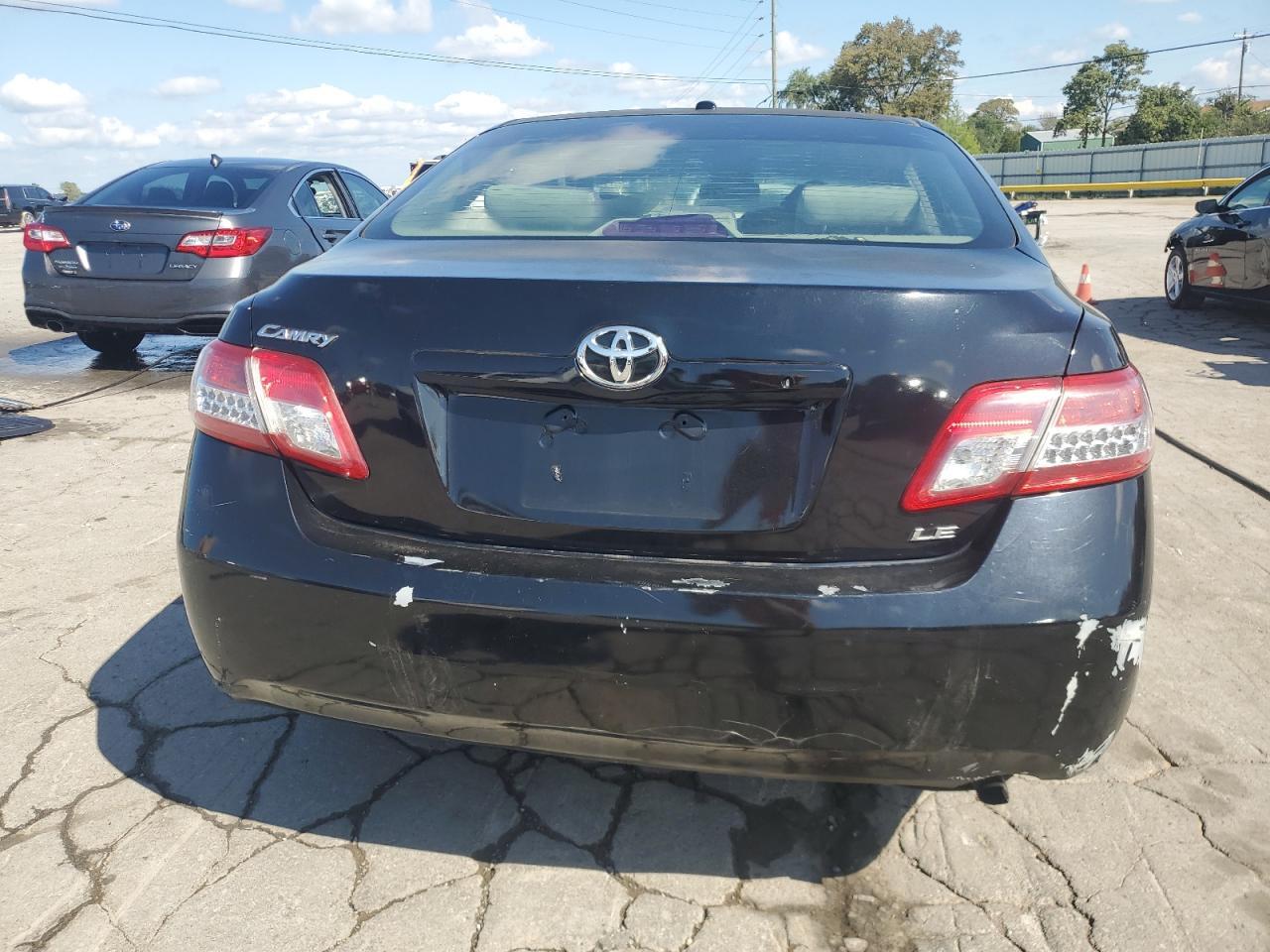 2011 TOYOTA CAMRY