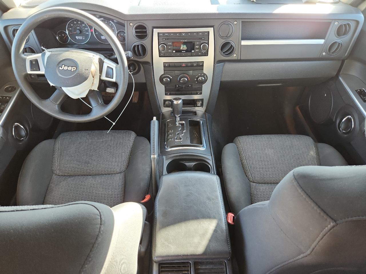 2009 JEEP Commander