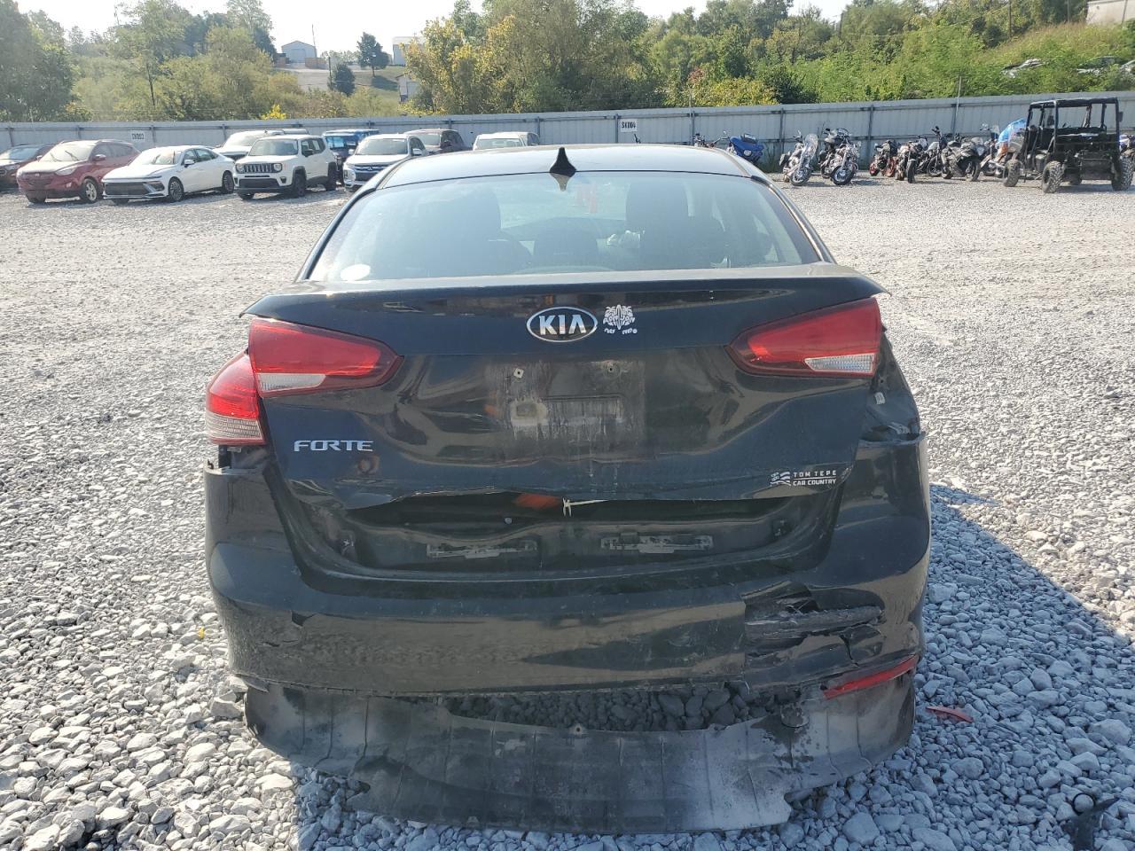 2017 KIA FORTE