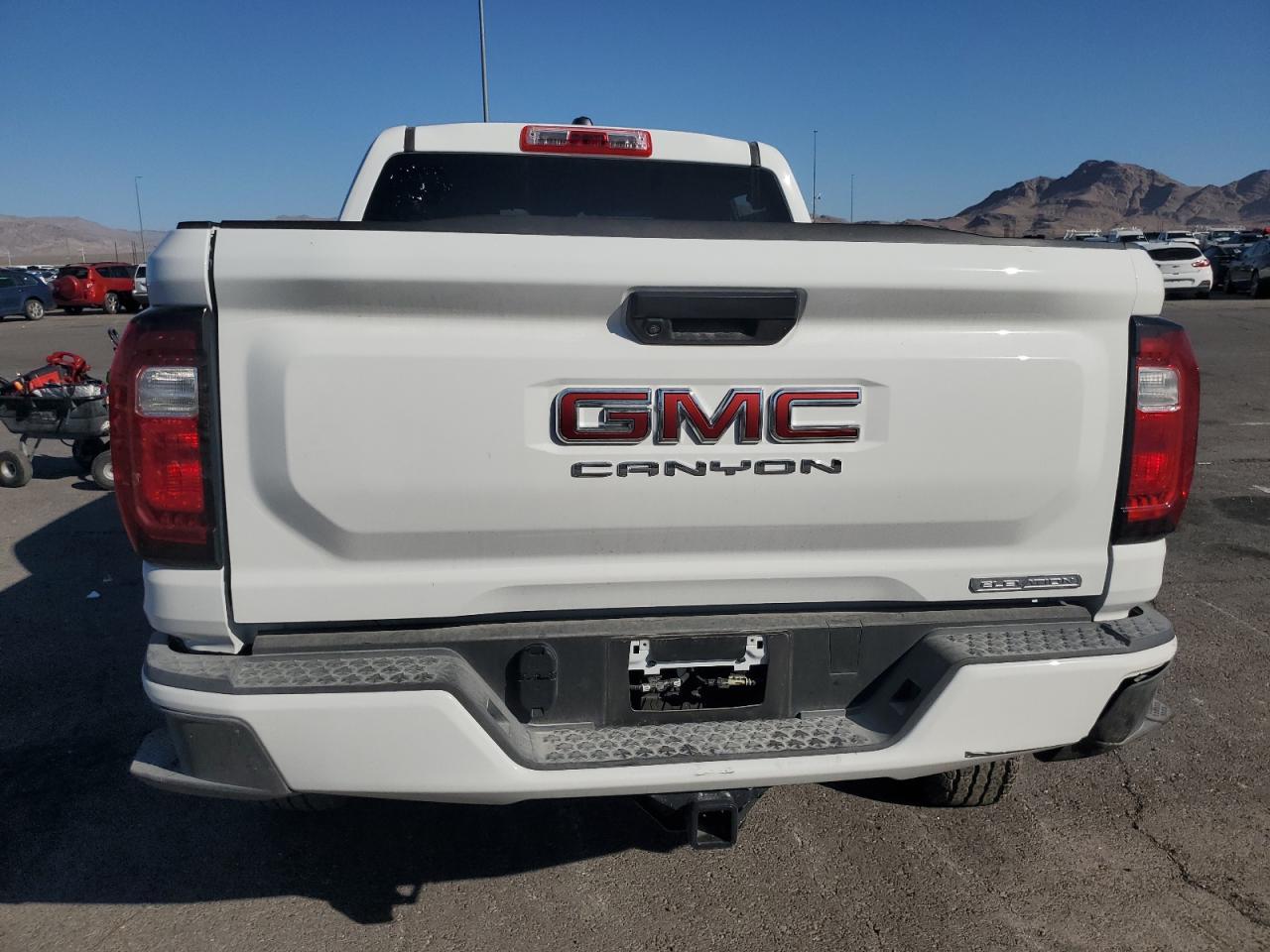 2024 GMC CANYON