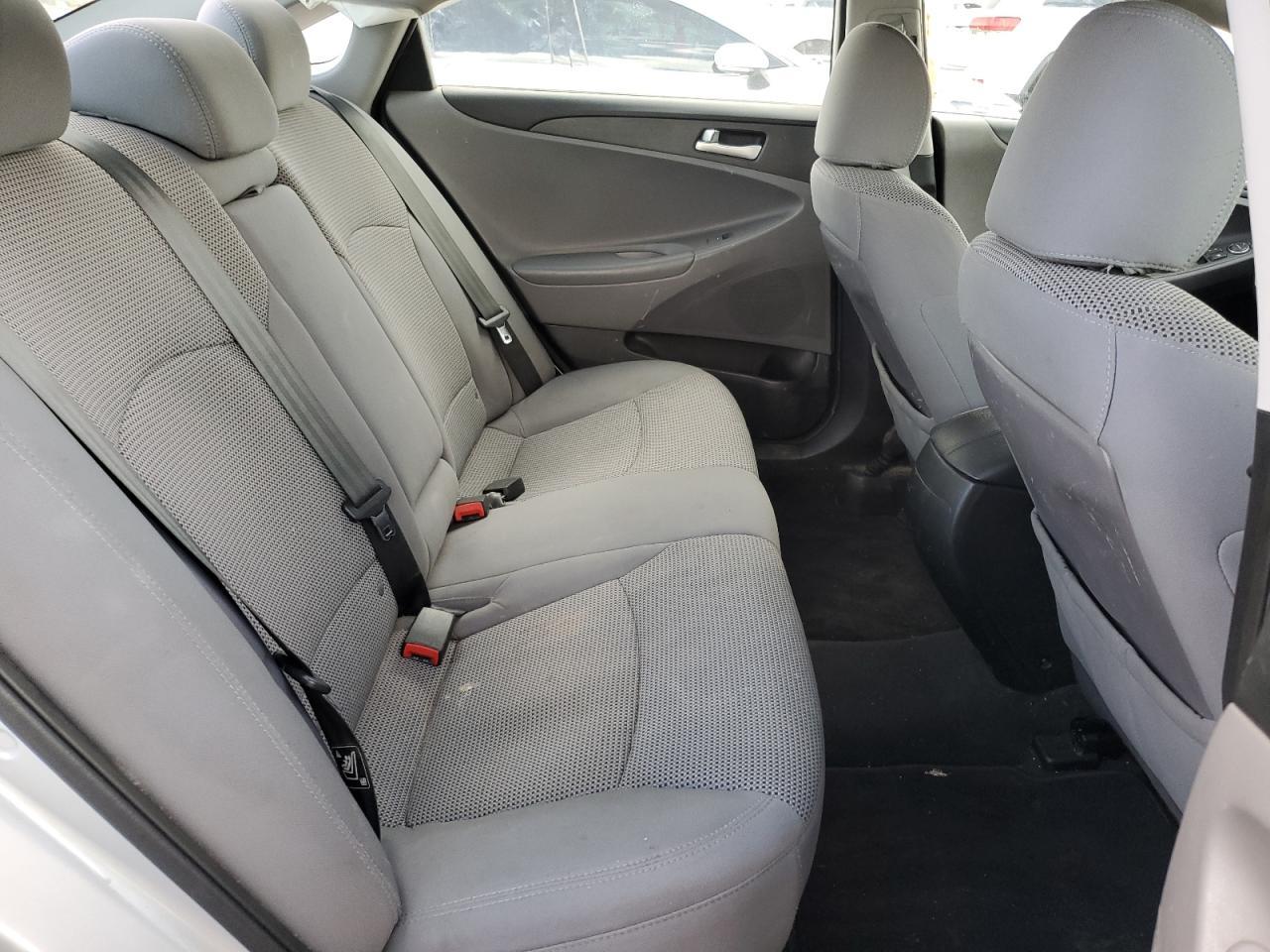 2011 HYUNDAI SONATA