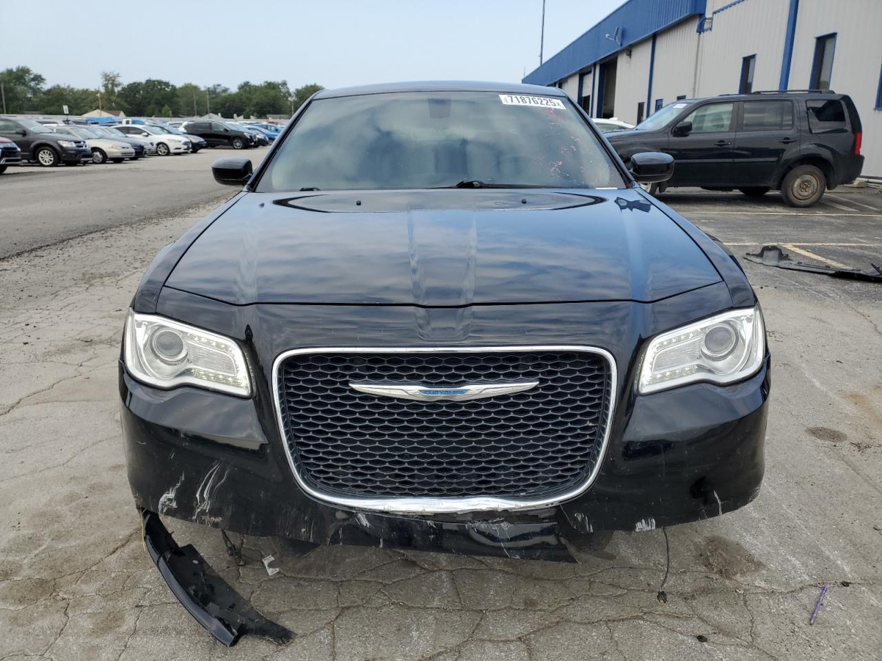 2016 CHRYSLER 300