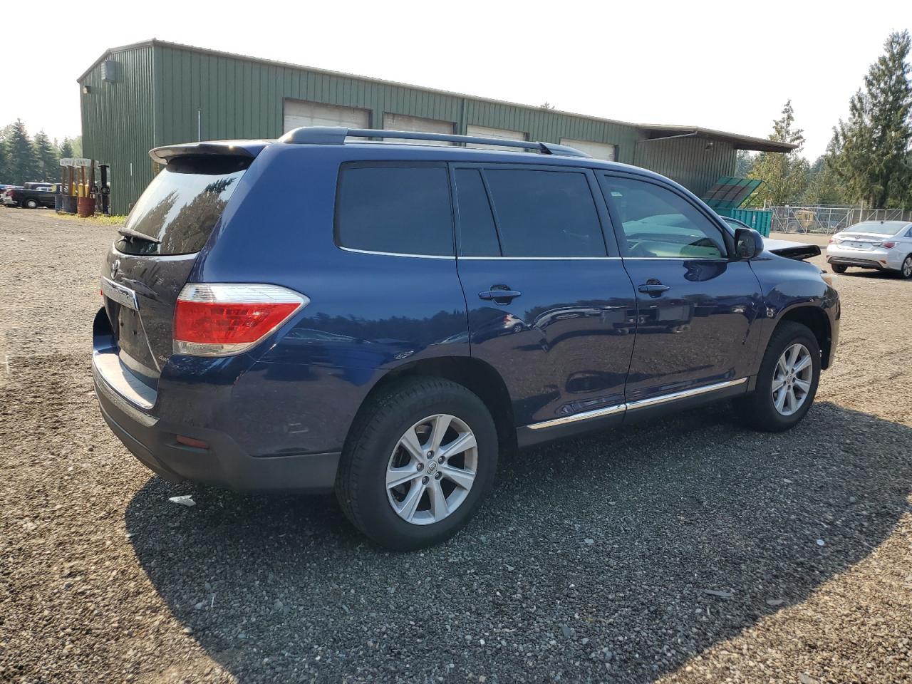 2013 TOYOTA HIGHLANDER