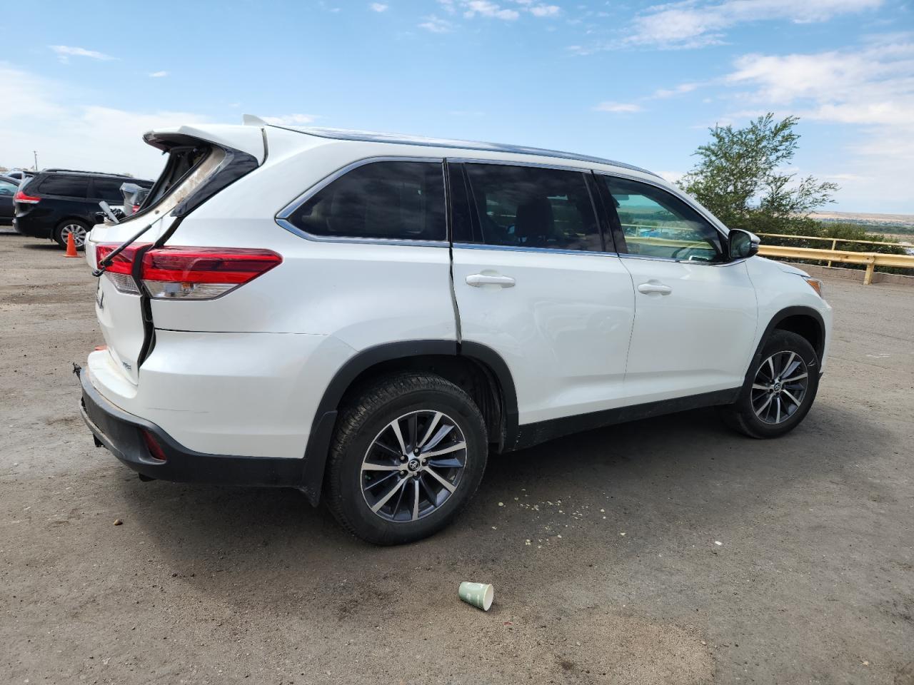 2019 TOYOTA HIGHLANDER