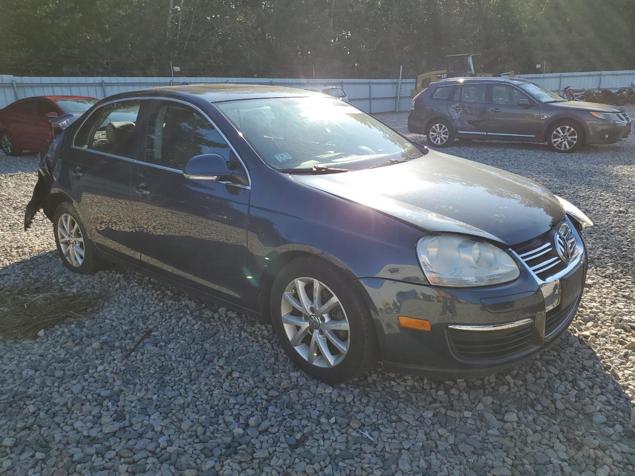 2010 VOLKSWAGEN JETTA