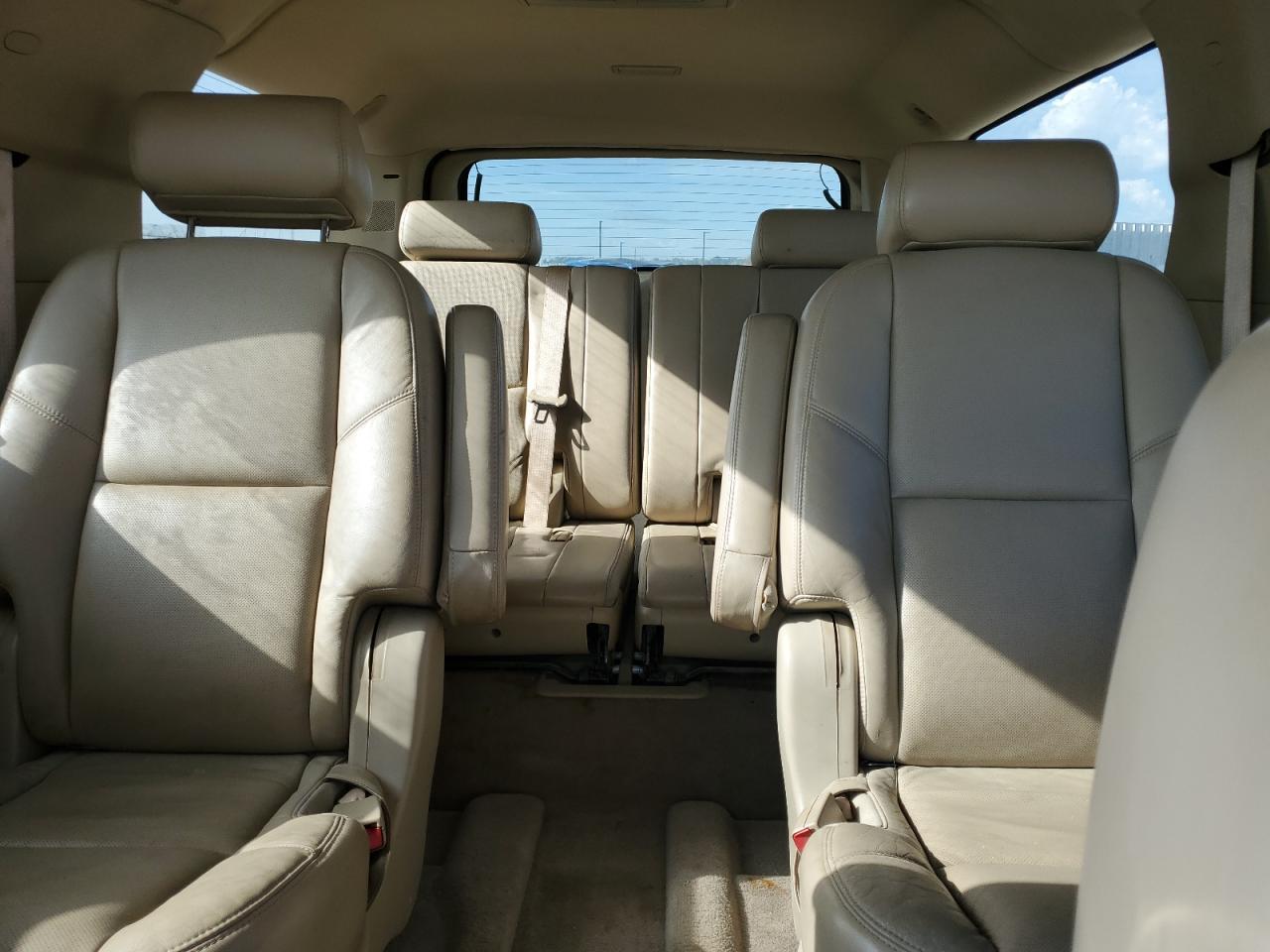 2009 CADILLAC Escalade ESV