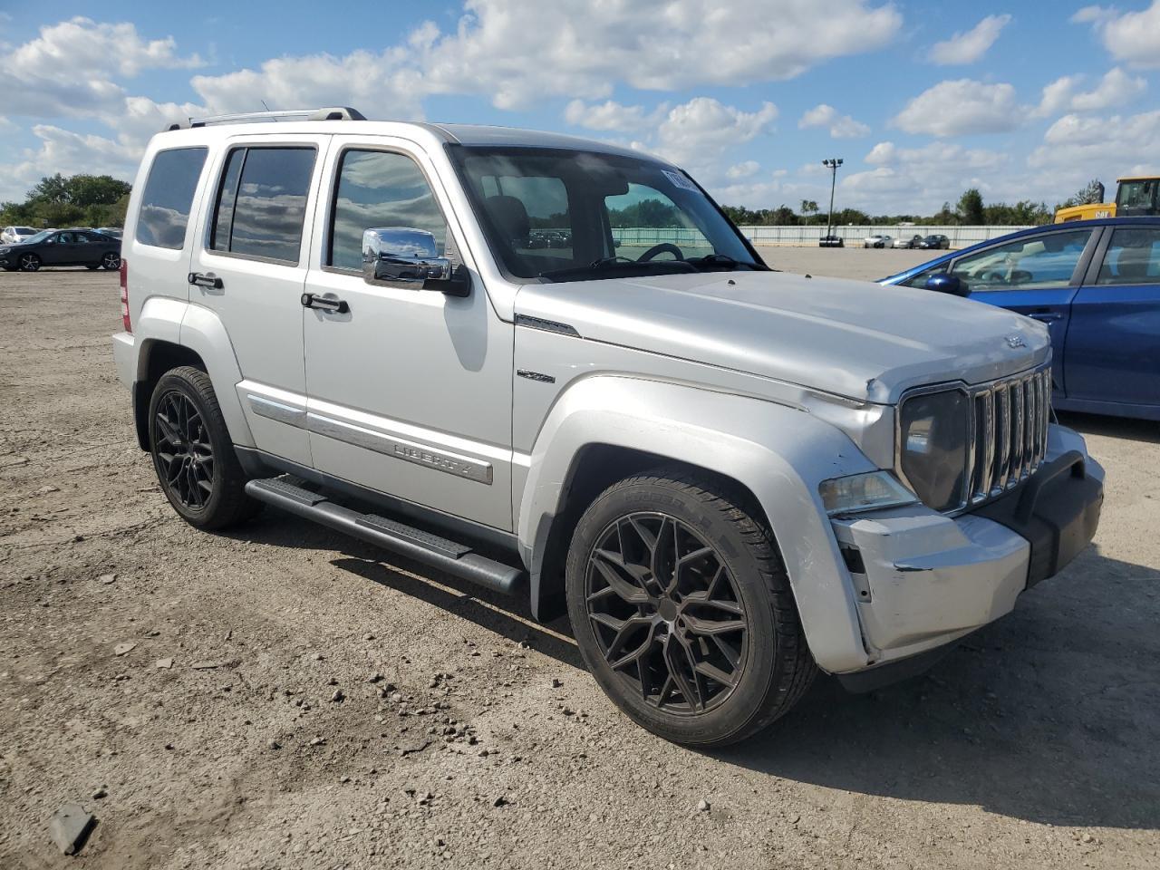2011 JEEP Liberty