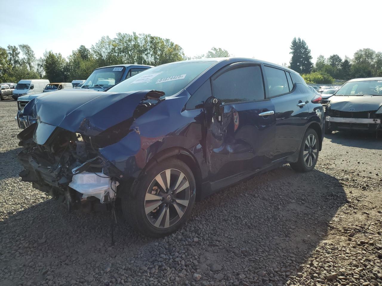 2025 NISSAN LEAF