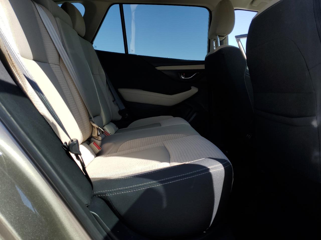 2020 SUBARU Outback