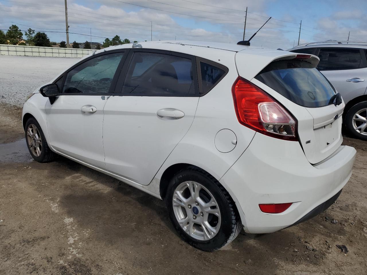 2015 FORD Fiesta