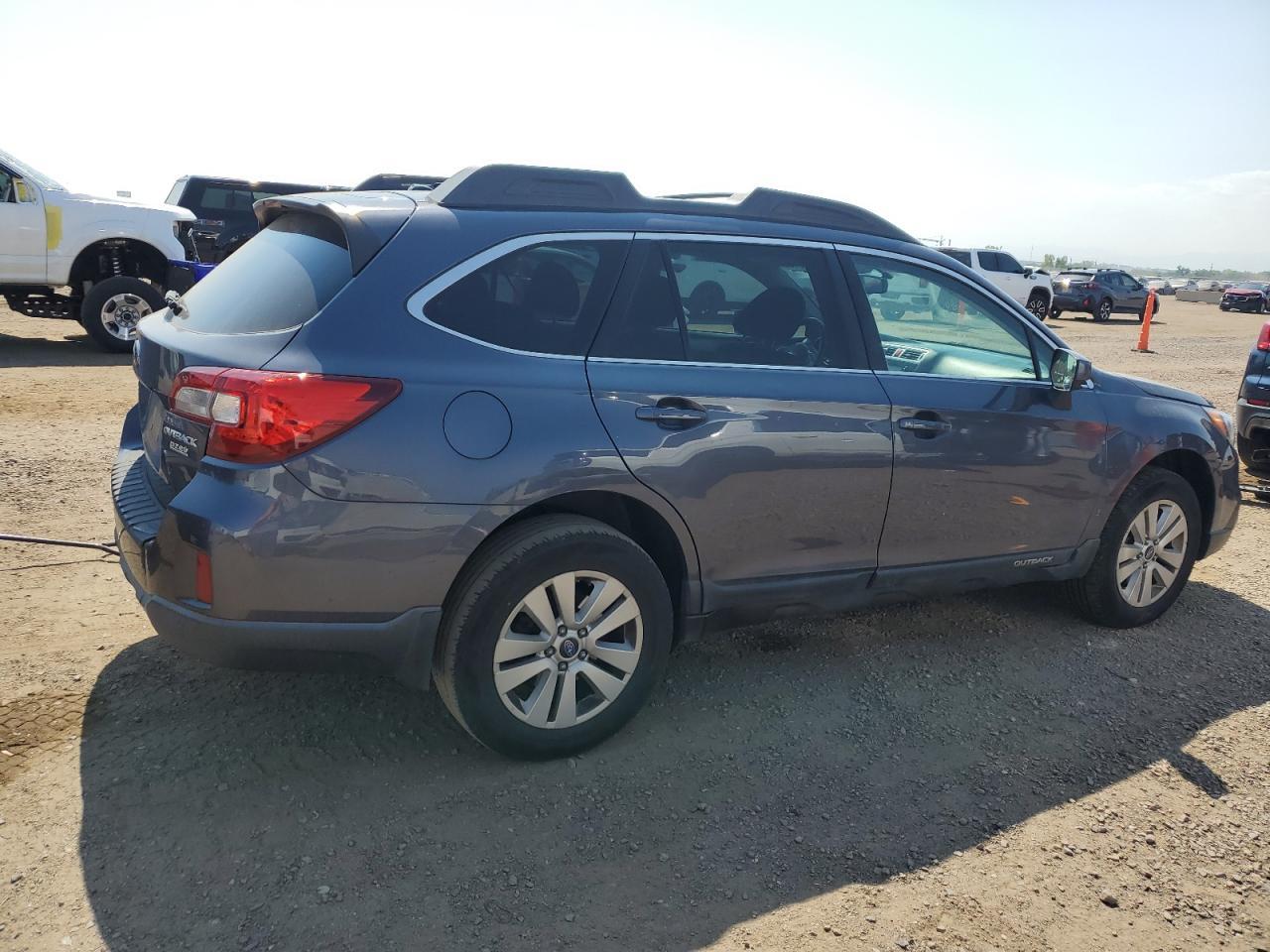 2015 SUBARU Outback