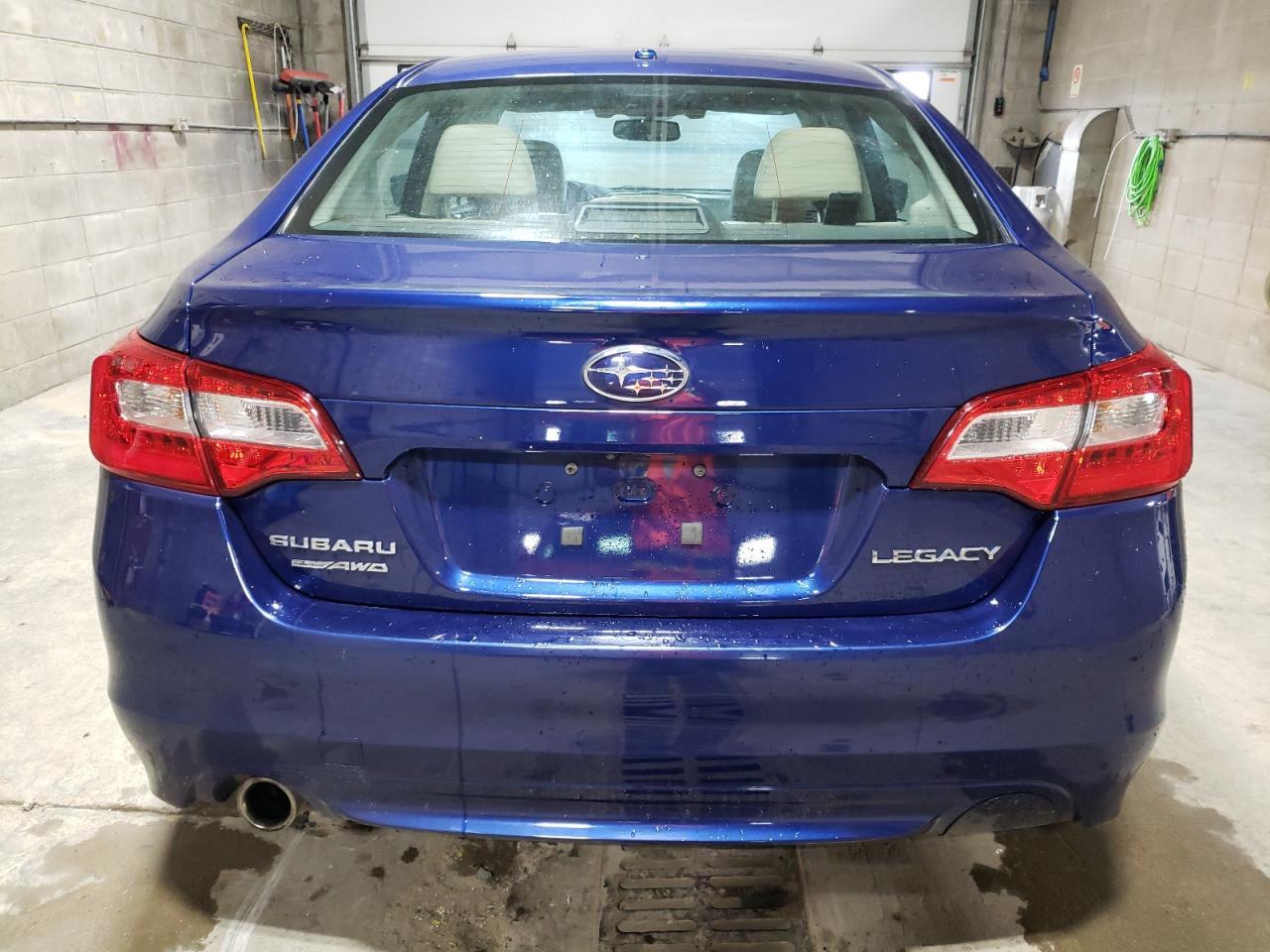 2015 SUBARU Legacy