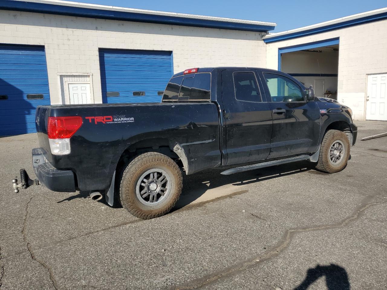 2011 TOYOTA TUNDRA