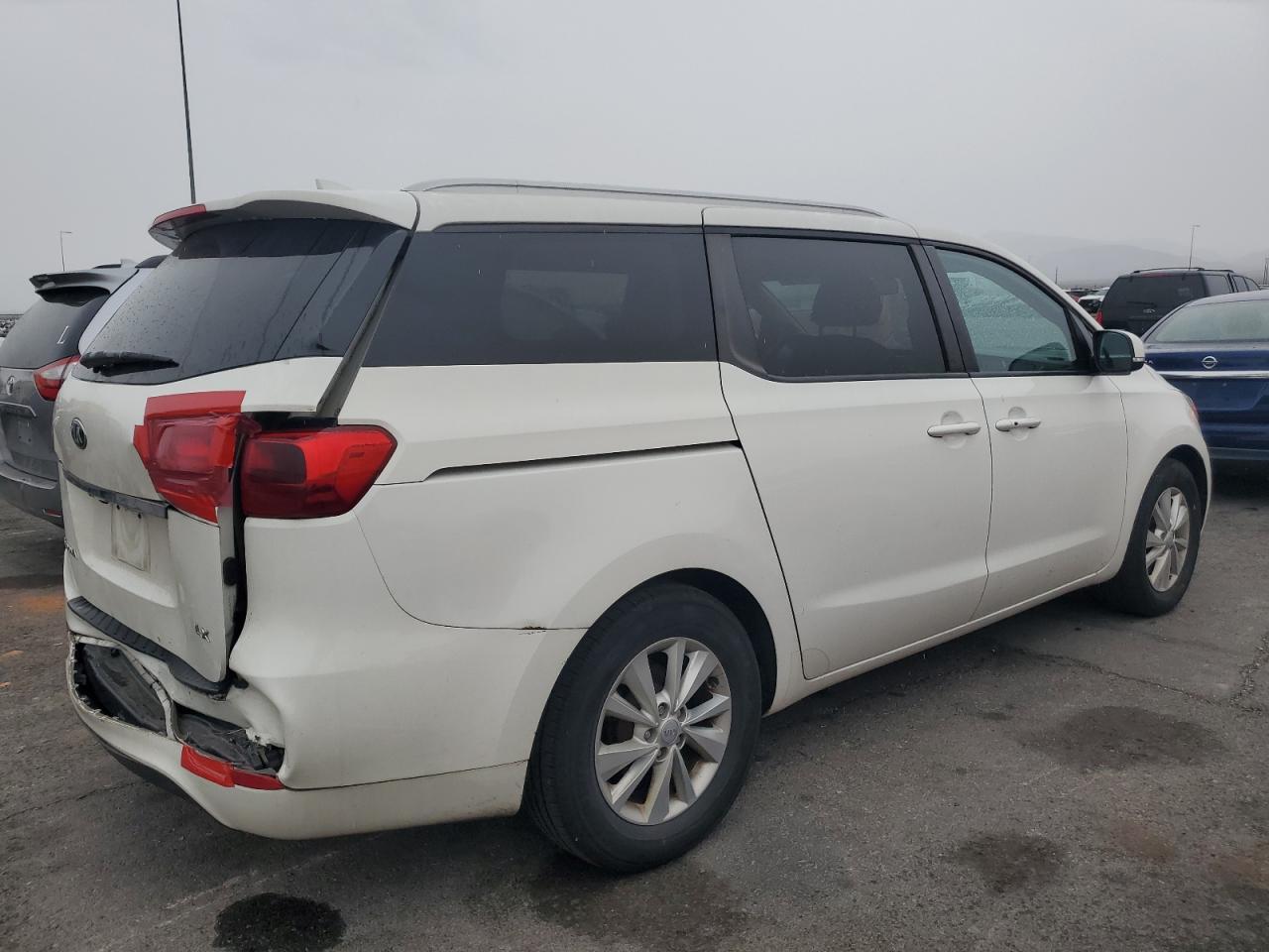 2016 KIA SEDONA