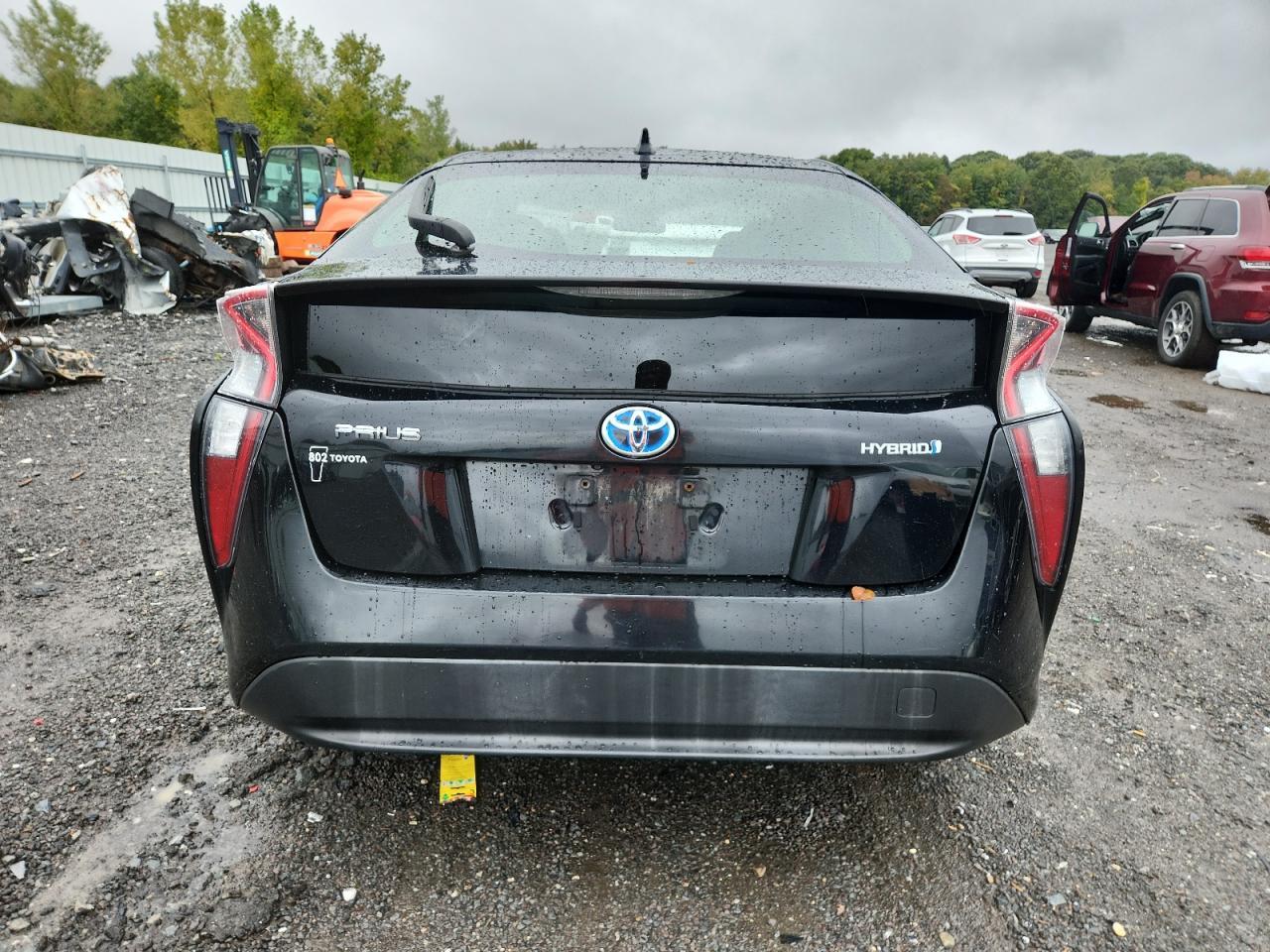 2017 TOYOTA PRIUS