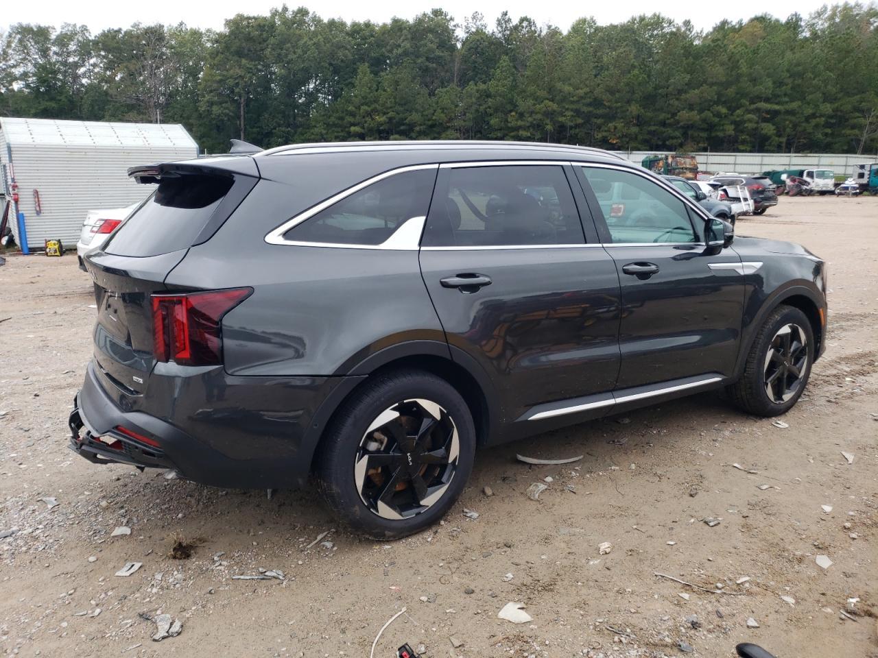 2025 KIA SORENTO