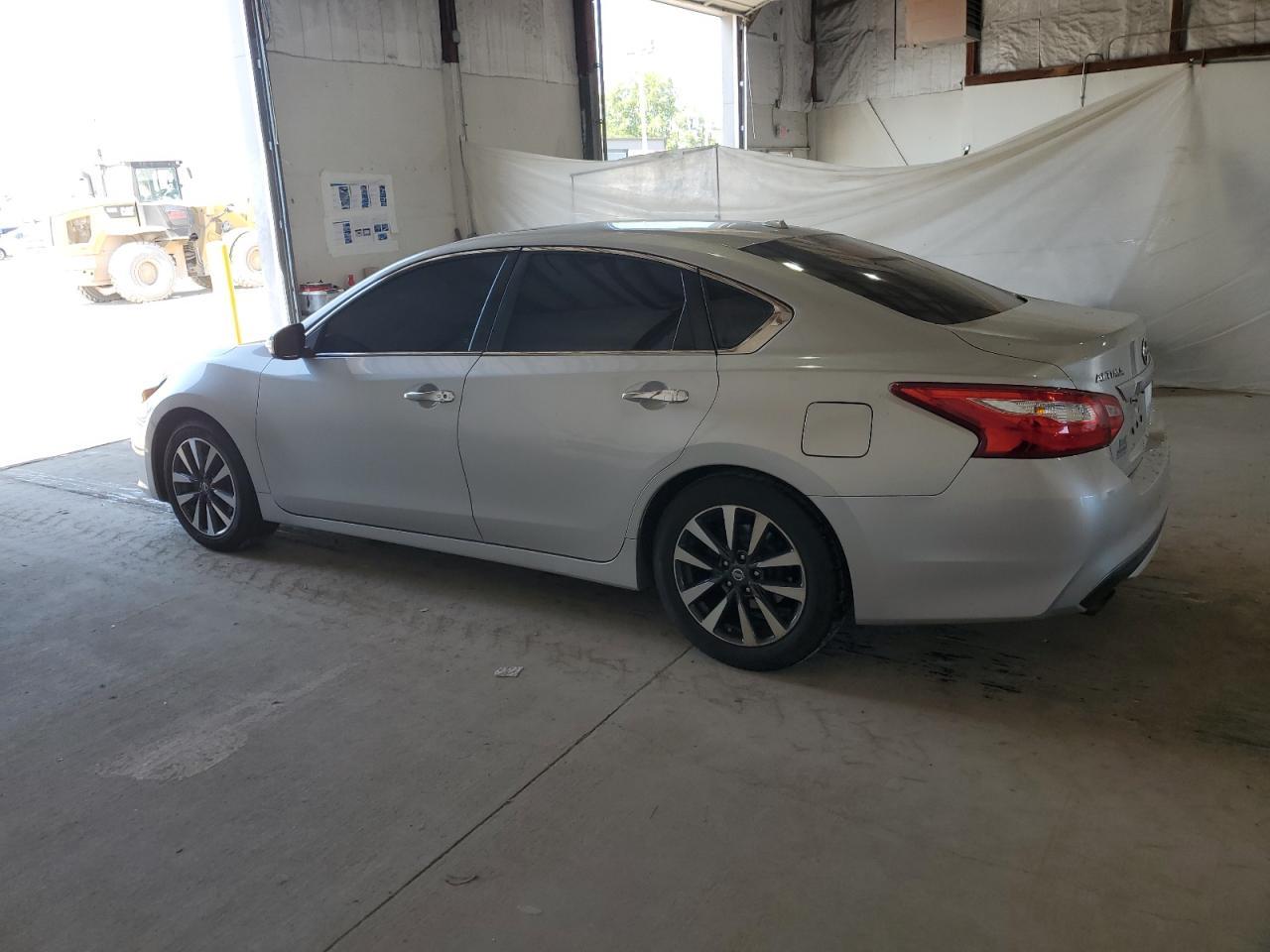 2017 NISSAN ALTIMA