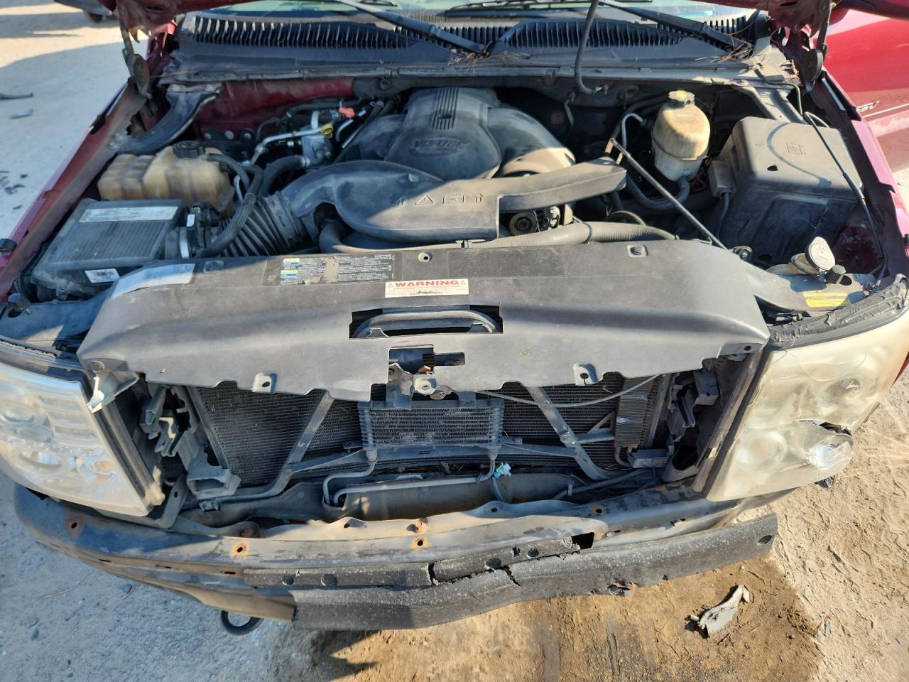 2004 CADILLAC ESCALADE
