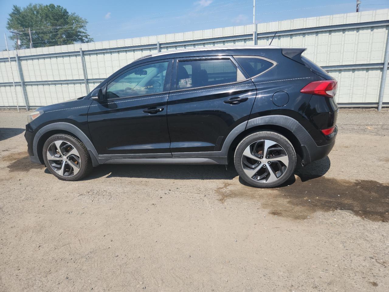2016 HYUNDAI TUCSON