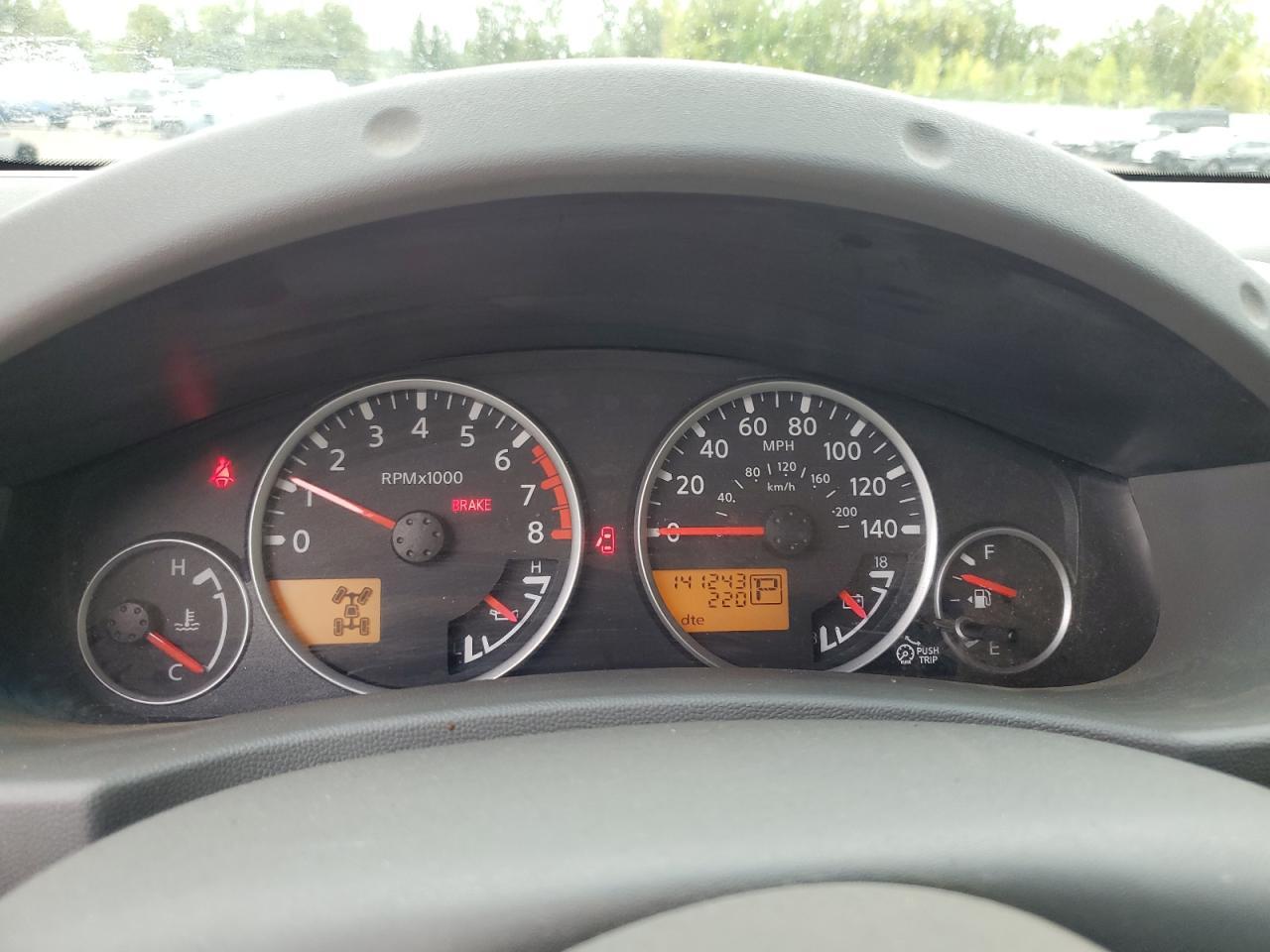 2010 NISSAN Frontier