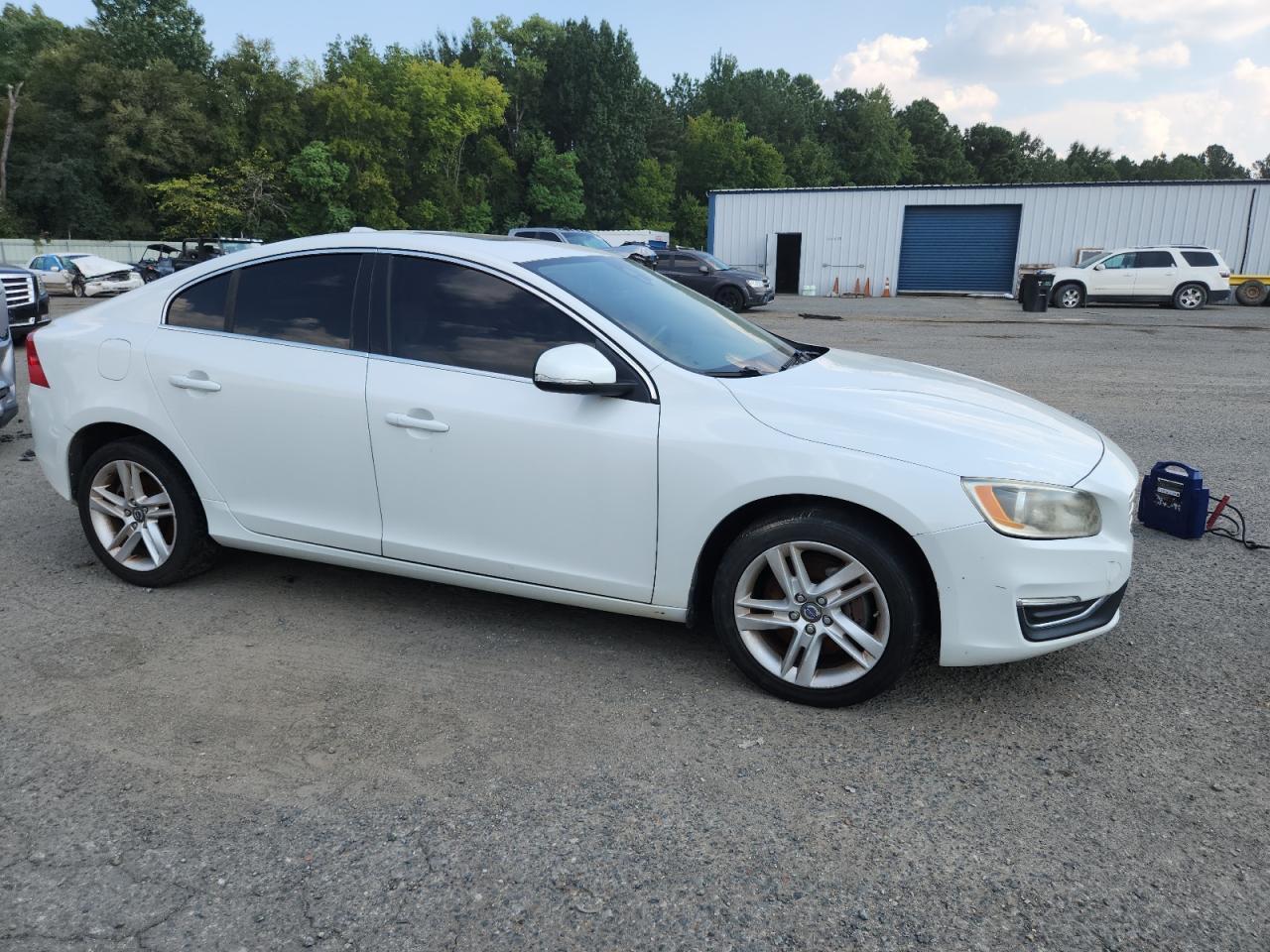 2015 VOLVO S60