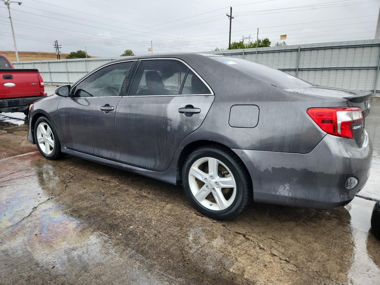 2014 TOYOTA CAMRY