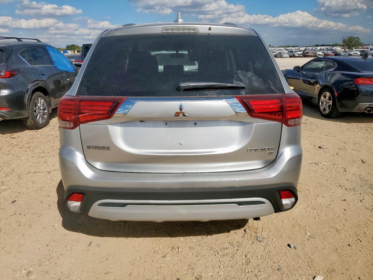 2019 MITSUBISHI outlander