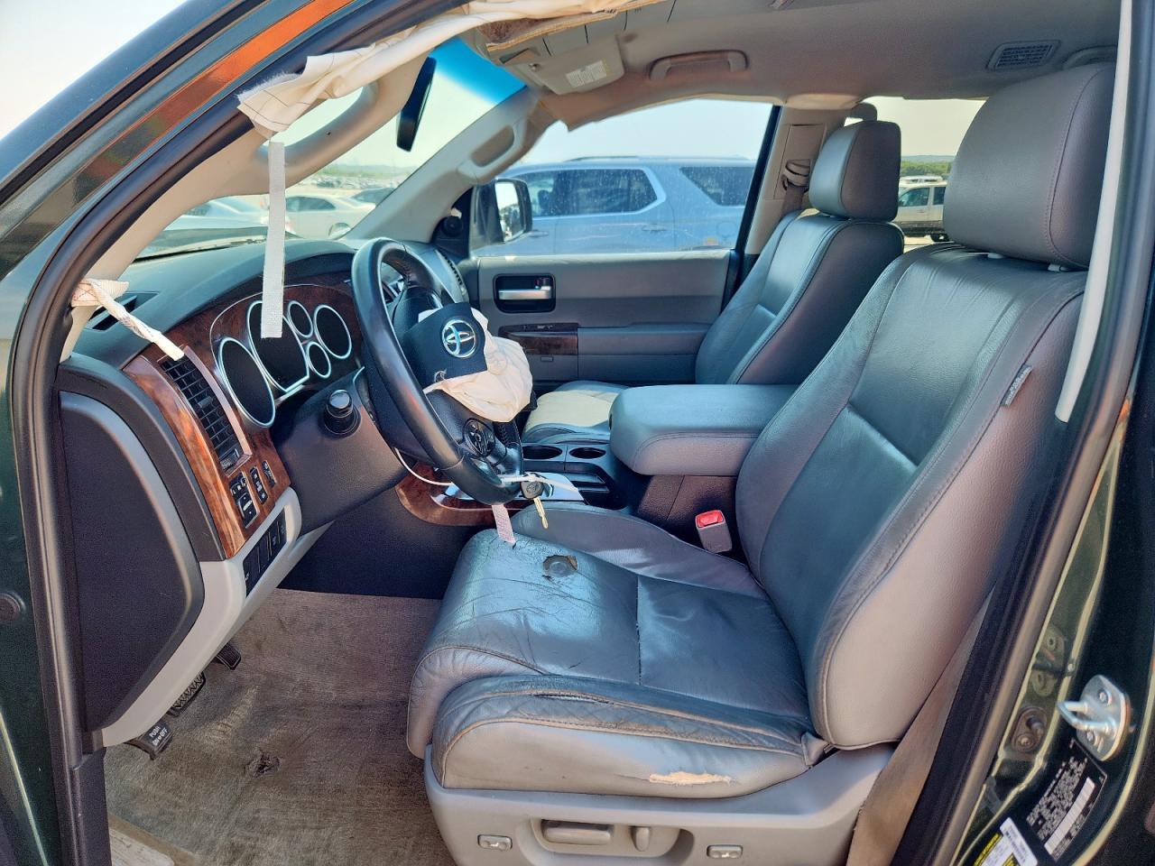 2008 TOYOTA Sequoia