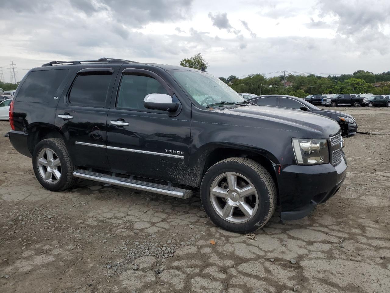 2011 CHEVROLET Tahoe