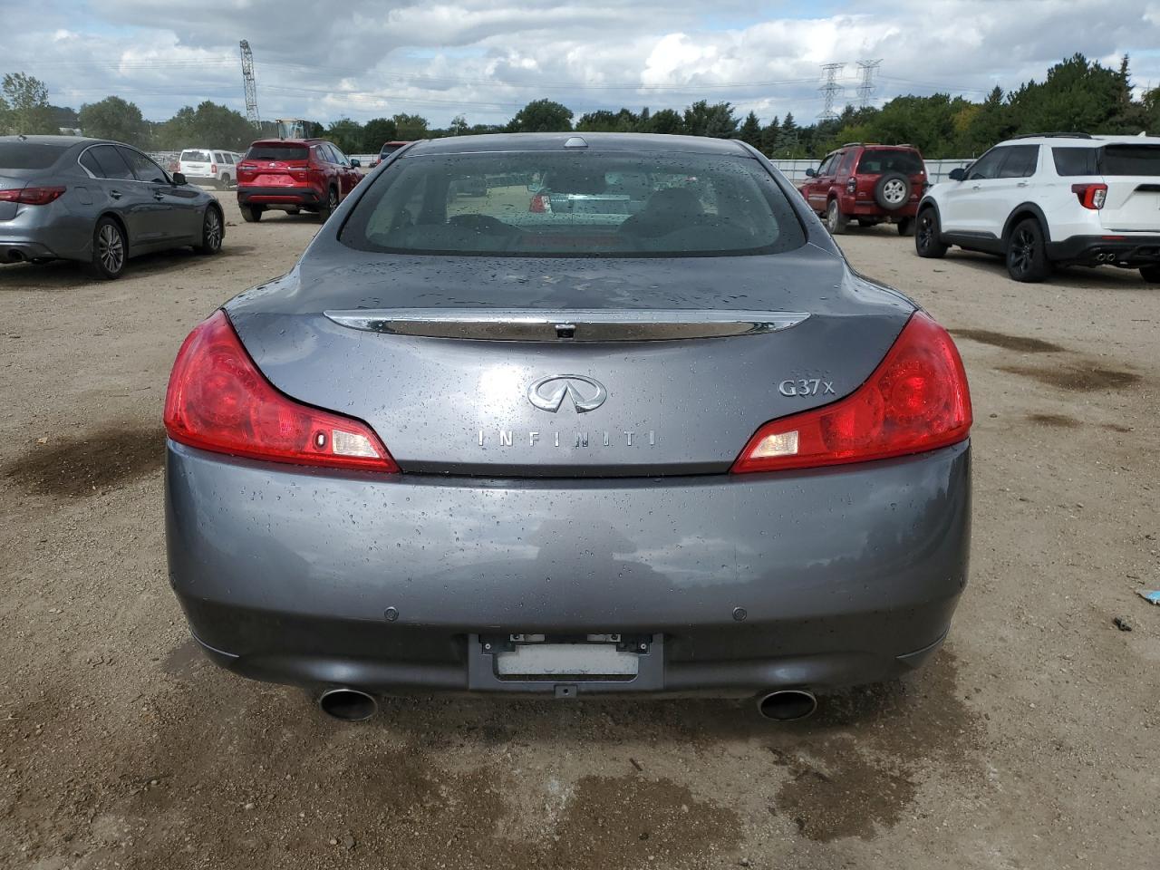 2012 INFINITI G37
