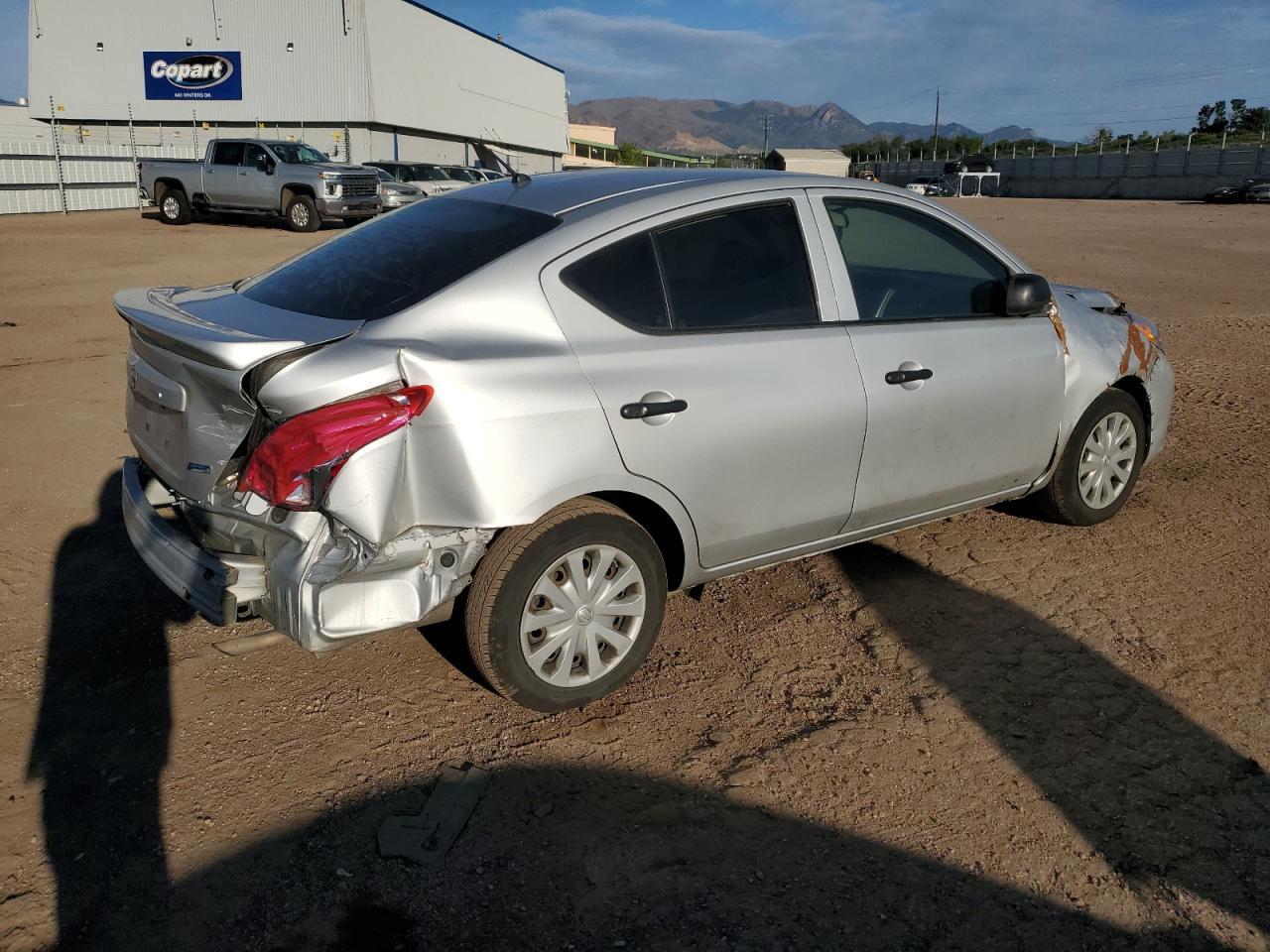 2013 NISSAN VERSA