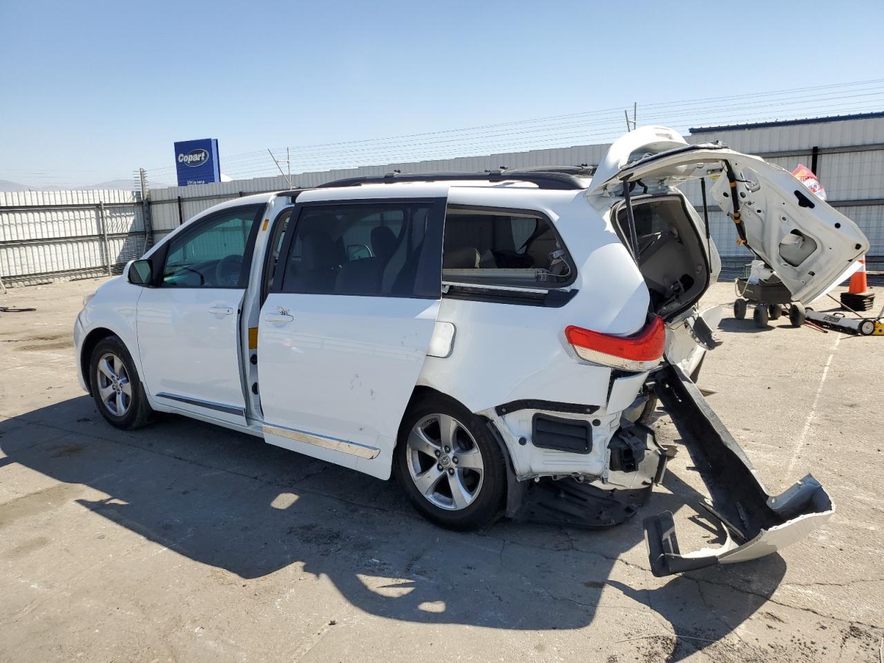 2013 TOYOTA SIENNA