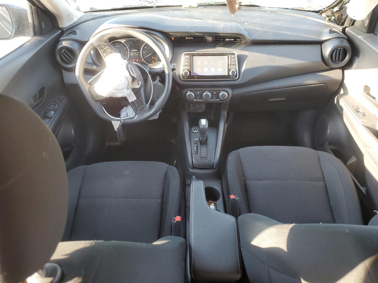 2023 NISSAN KICKS