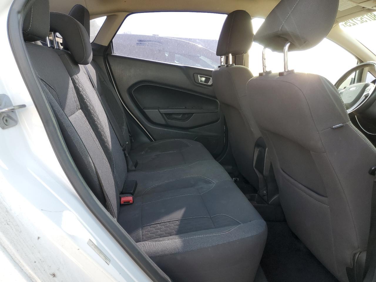2014 FORD Fiesta