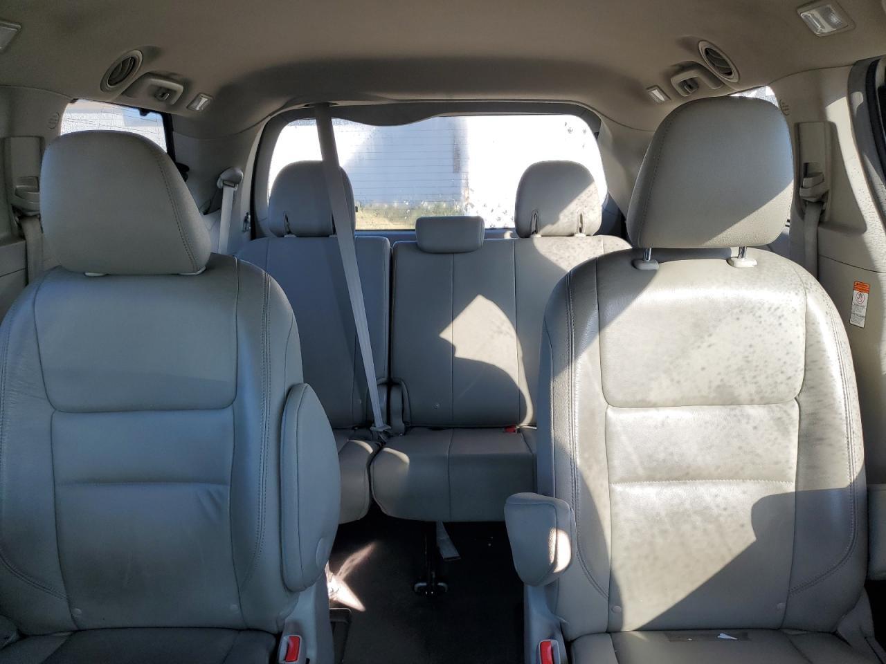 2017 TOYOTA SIENNA