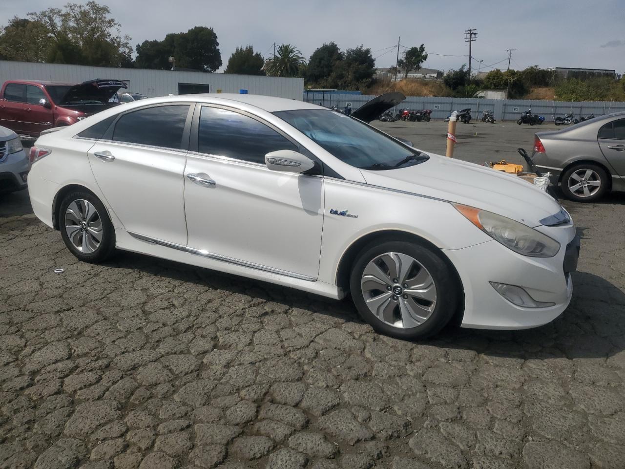 2013 HYUNDAI SONATA