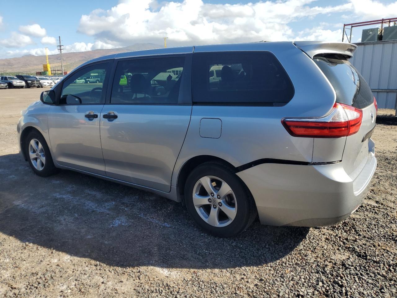 2015 TOYOTA SIENNA