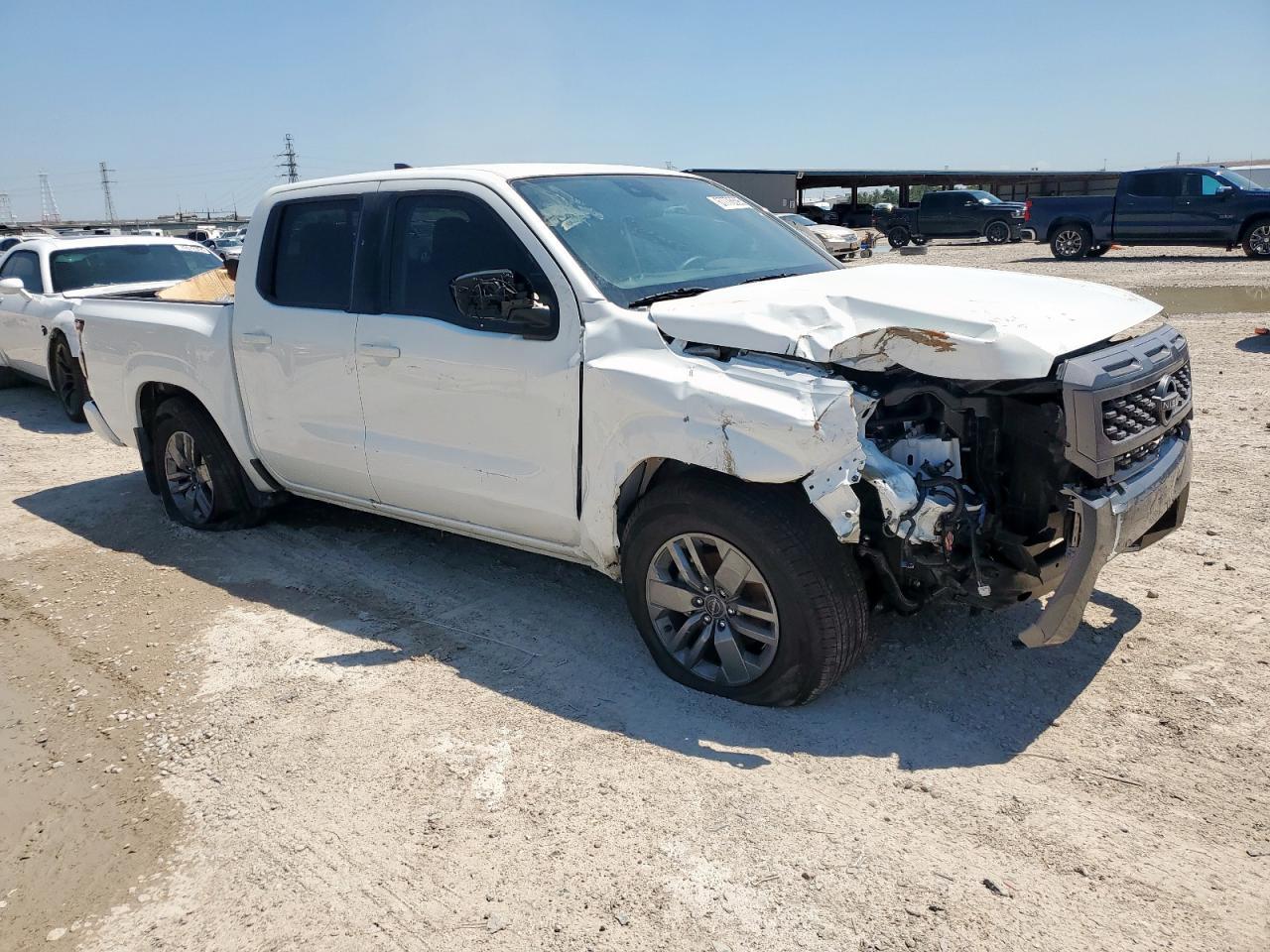 2025 NISSAN Frontier